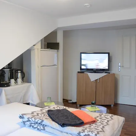 宾馆 Restaurant Trocadero *