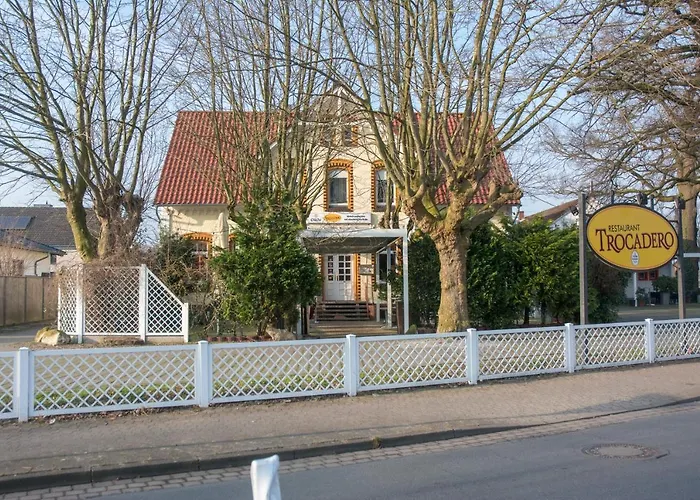 Fogadó Restaurant Trocadero *