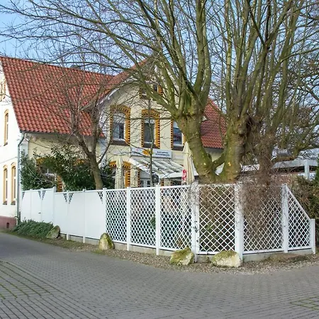 여관 Restaurant Trocadero